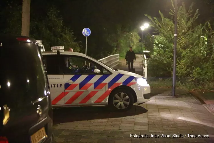 Gewonde bij schietpartij, politie doorzoekt omgeving Fabritiuspark