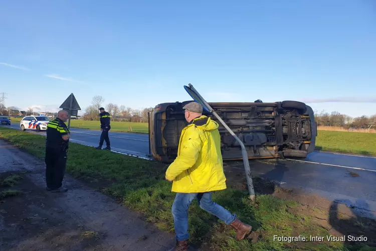 Weg in Heerhugowaard afgesloten na ongeluk