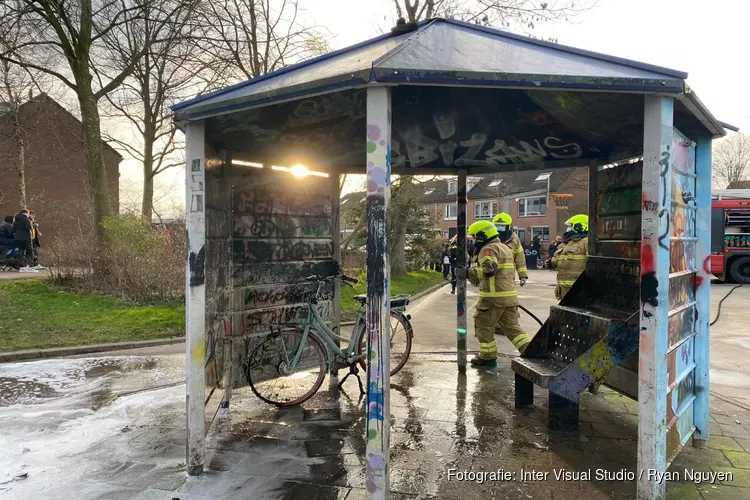 Elektrische fiets in brand bij speeltuin Vecht