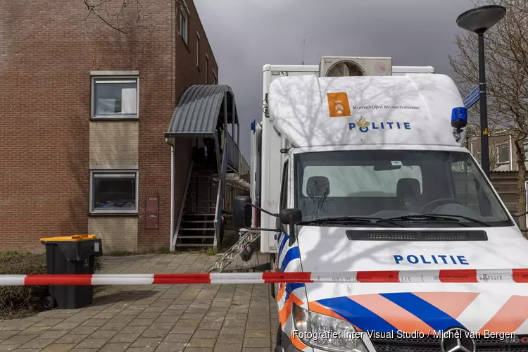 Man aangehouden na aantreffen overleden persoon