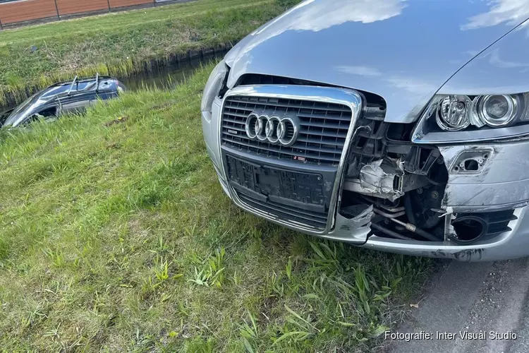 Auto te water bij ongeval Marconistraat