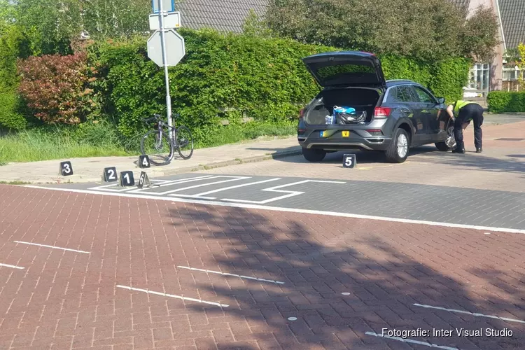 Wielrenster aangereden op de Middenweg