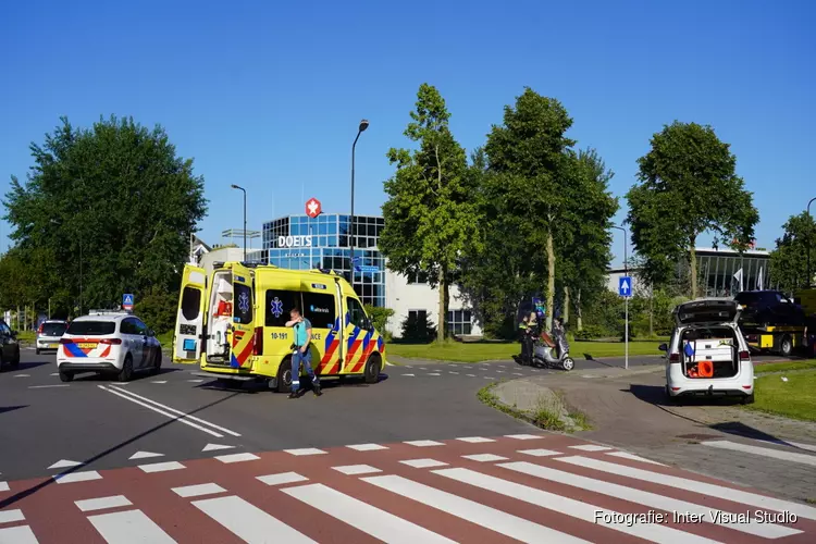 Scooterrijder gewond na aanrijding op kruispunt Heerhugowaard