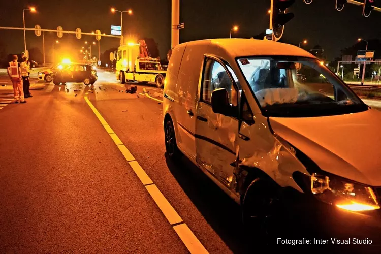 Veel schade bij ongeval kruising Westerweg/Broekerweg