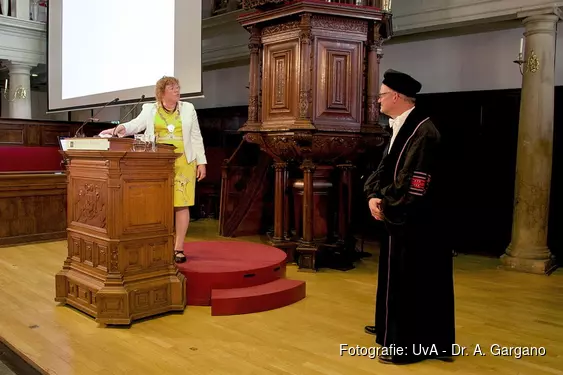 Professor Peter Schoenmakers Benoemd Tot Ridder In De Orde Van De ...