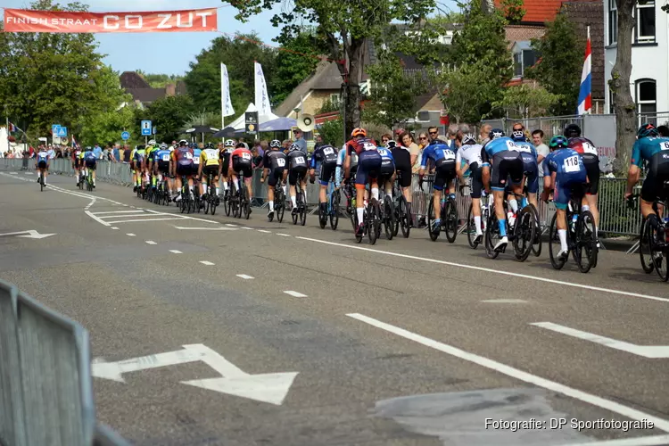 Yoeri Havik en Rosan Koper sterke winnaars Tour de Waard. Ariëns oppermachtig op skeelers