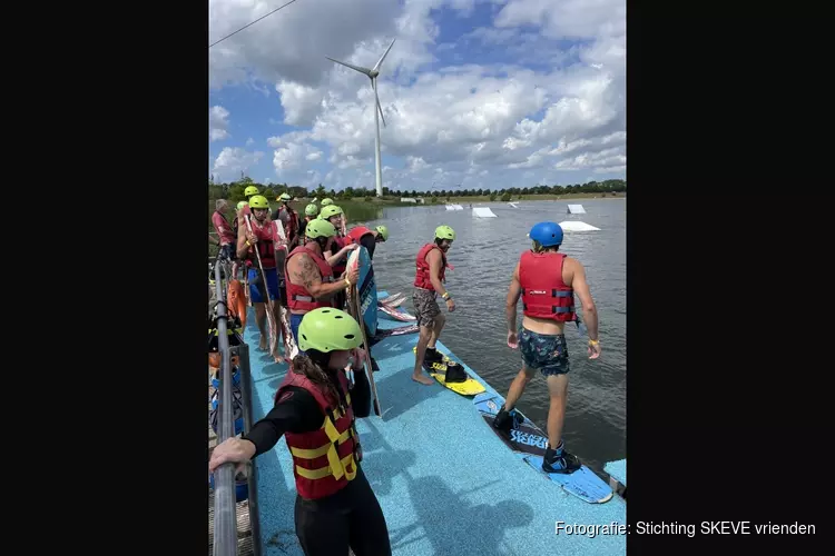 Leer gratis waterskiën bij SKEEF