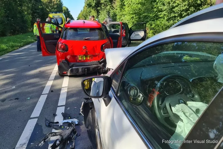 Vier auto&#39;s betrokken hij ongeluk op N245