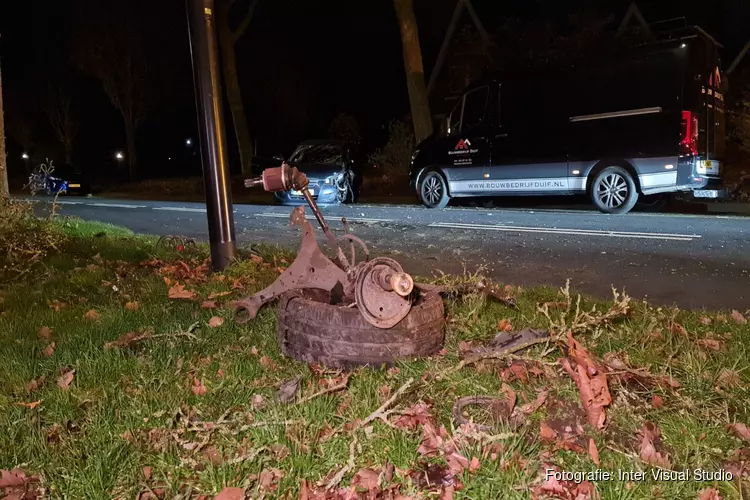 Twee gewonden bij eenzijdig ongeval op Van Veenweg in Heerhugowaard