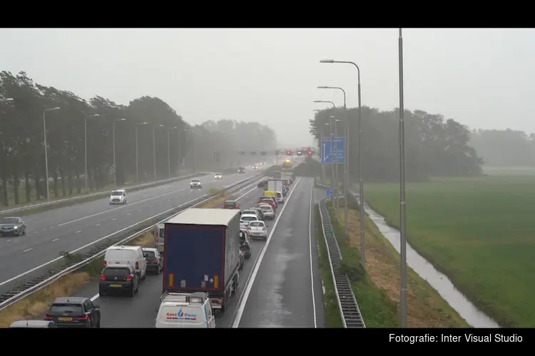 A9 praktisch dicht door omgevallen bomen