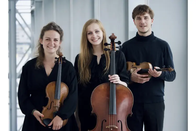 Contrasterende strijktrio’s in de Kooger kerk 20 augustus 2023