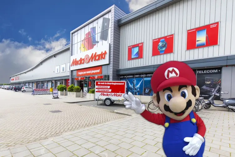 Op de foto met Mario bij Mediamarkt Heerhugowaard