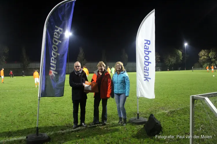 Feestelijke opening LED-verlichting op Hugo’s Sportpark