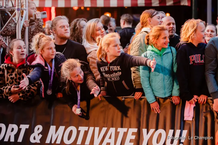 Alkmaar City Run by Night viert swingend 10-jarig jubileum