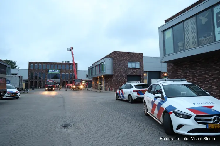 Brand bij bedrijf in Broek op Langedijk snel onder controle