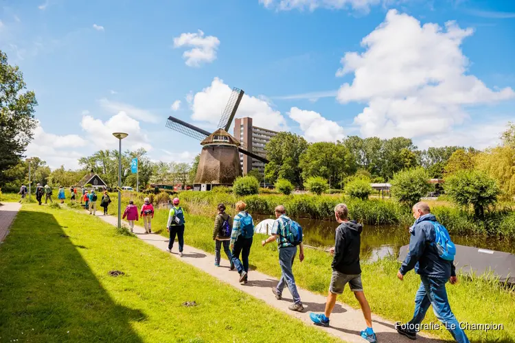 Vernieuwde Wandel4daagse Alkmaar haalt € 39.698,50 op voor het goede doel ’t Praethuys en KWF